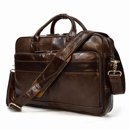 Elegante Luxe: Leren Laptop Tas voor de stijlvolle Professional.